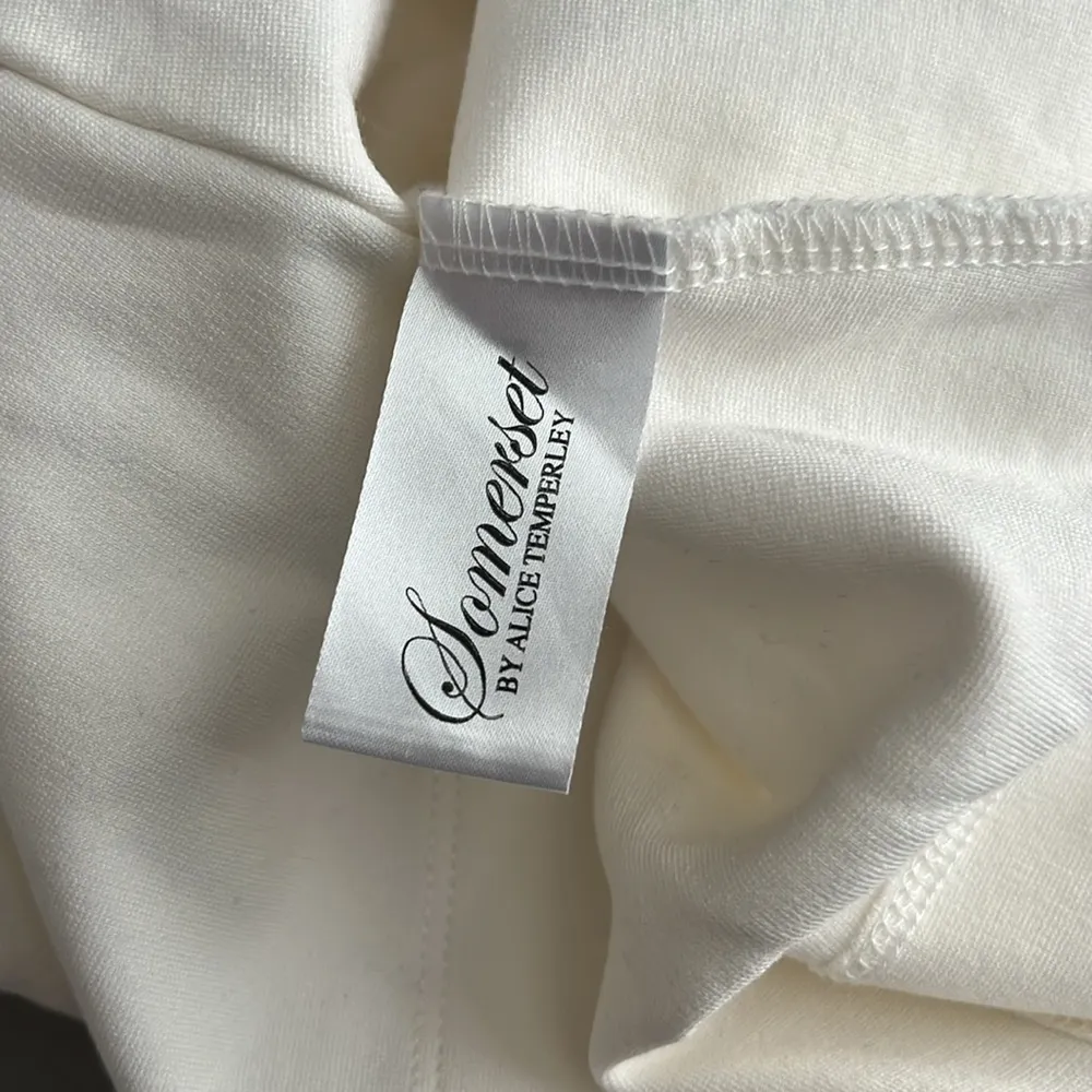 Somerset Off Shoulder Fitted TShirt Size 10 White - Image 6