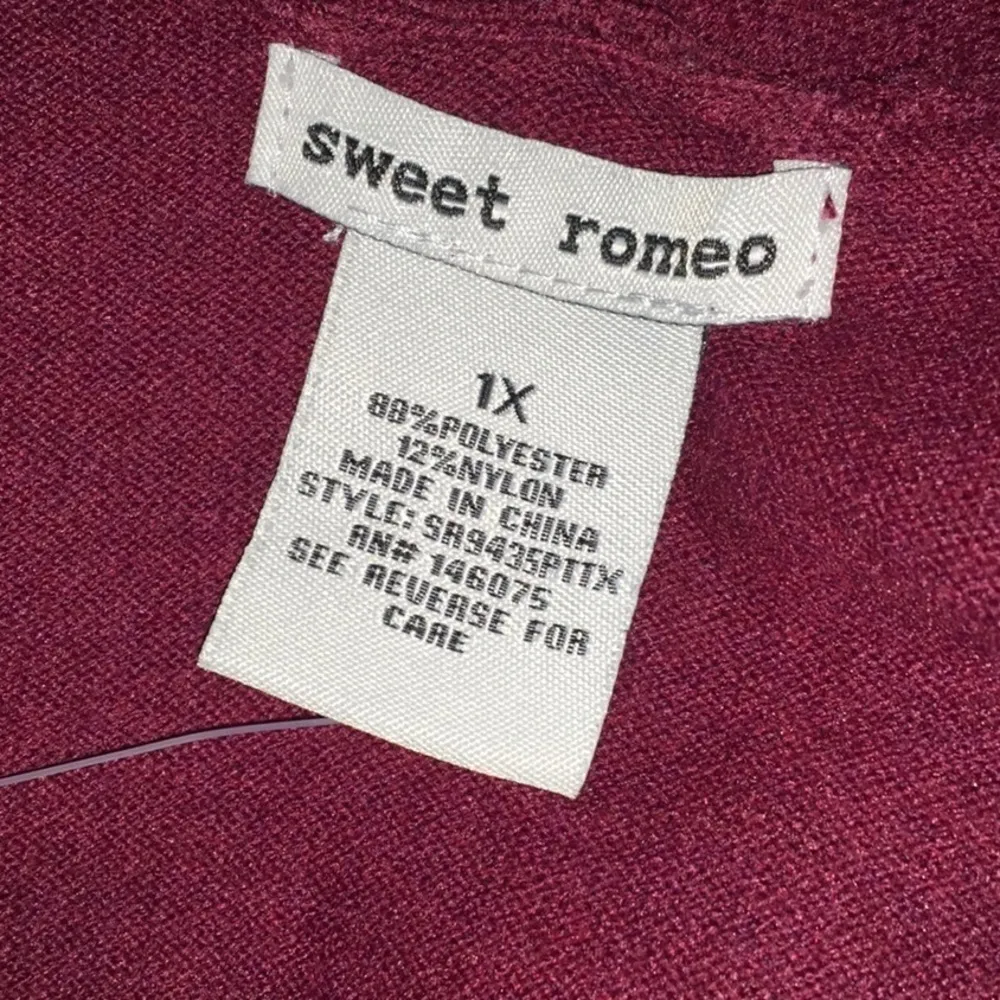 Sweet Romeo Open Drape Front Pocket Cardigan Wine Burgundy Sweater Fall Autumn - Image 4