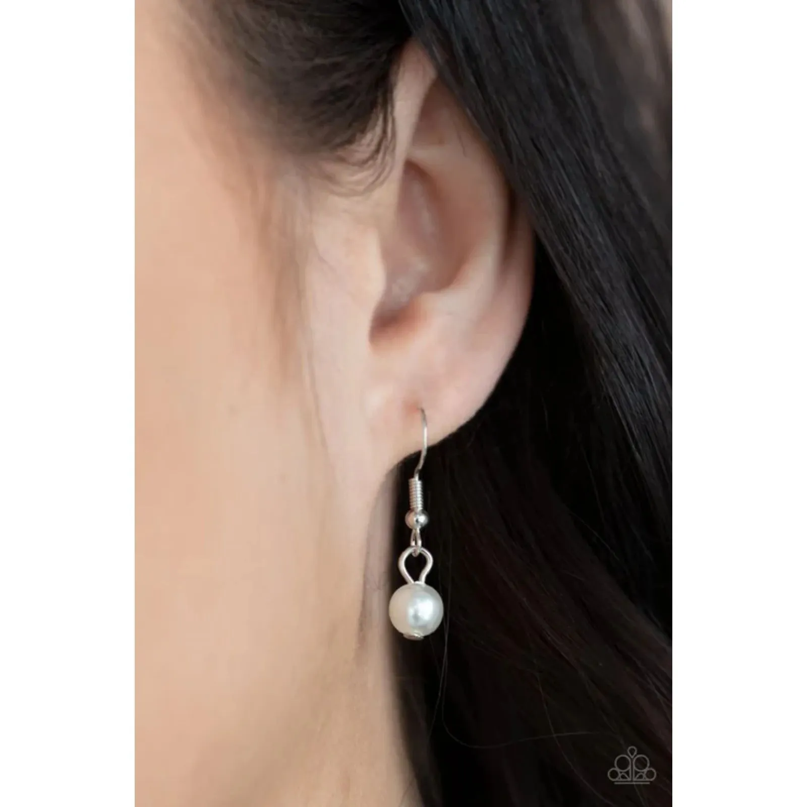 Down For the Countess White Necklace (212) - Image 3