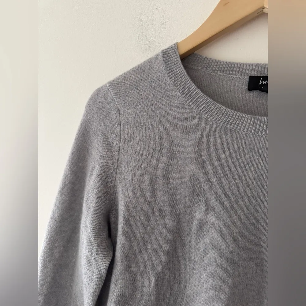 Lord & Taylor Gray 100% Cashmere Sweater Size M - Image 2