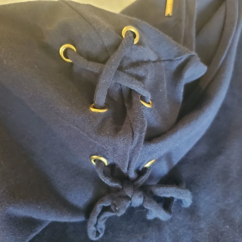 𝅺Michael Kors Grommets Lace-up Short Sleeve Navy Blue Knit Top size L - Image 7