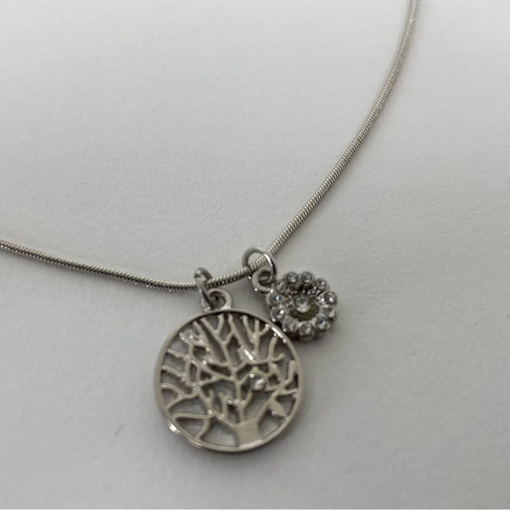 Graziano Silver tone Tree of Life + Rhinestone flower Pendants Necklace‎ 16 - Image 5