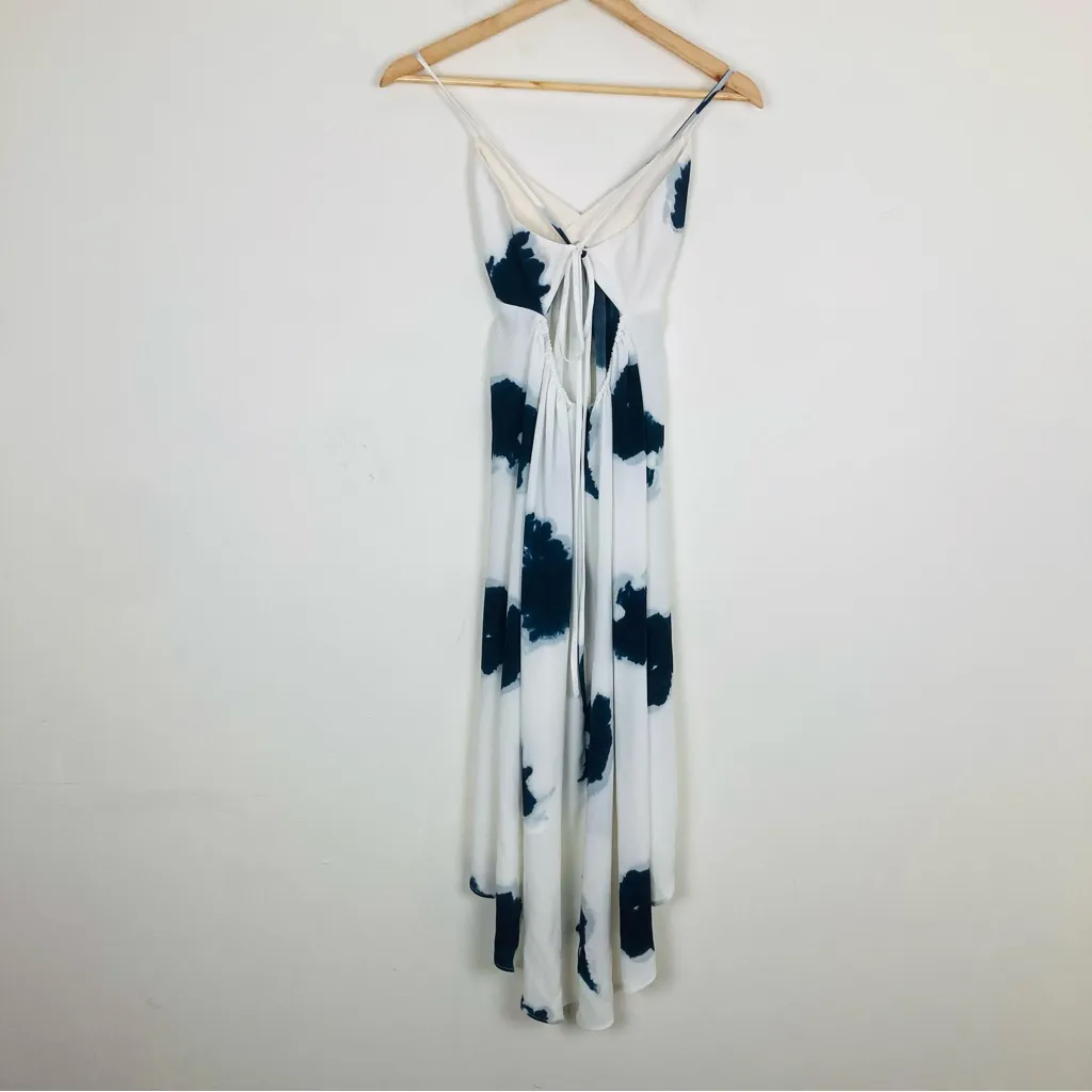 Wilfred Aritzia Cosmo white halter style dress in blue floral abstract print. 0 - Image 6