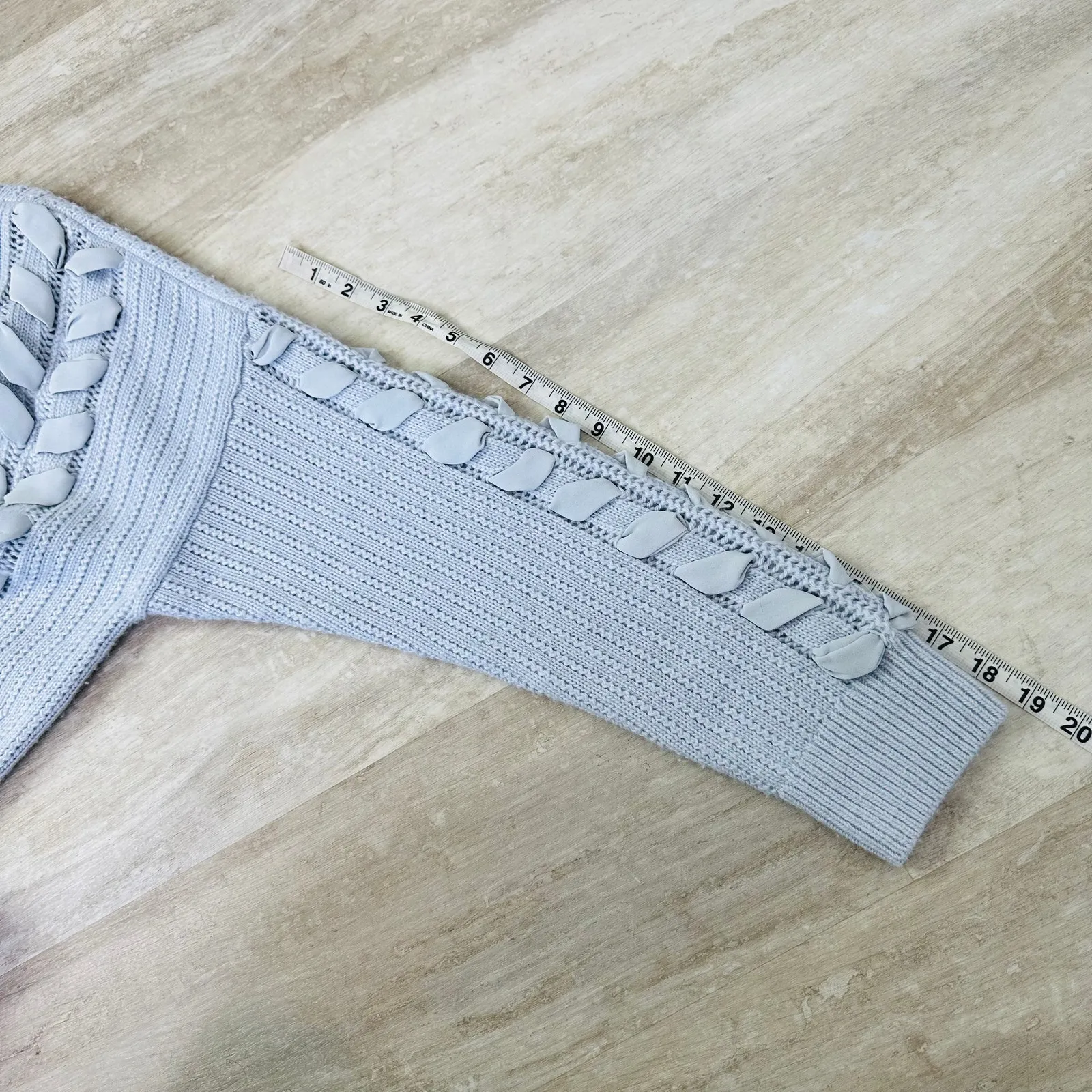 Club Monaco Woven Detail Sweater in Grey Dawn Small - Image 10