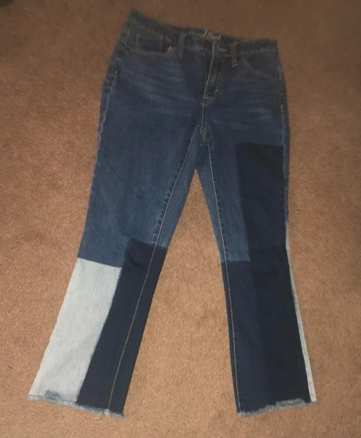 Universal Thread Patchwork Crop Jeans - Image 4