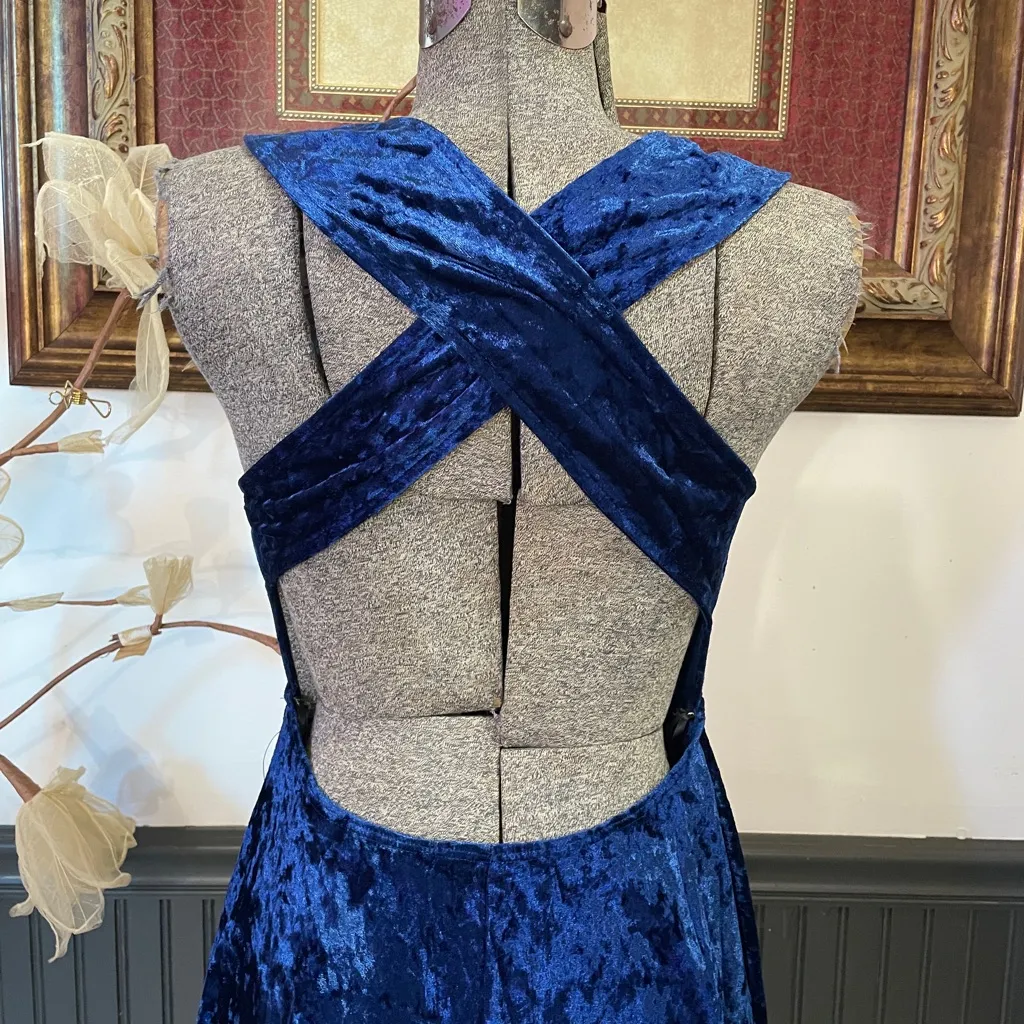 NWT Lulus Solo Album Blue Velvet Open Cross Back Mini Skater Dress - Sz M 💚🎀 - Image 8