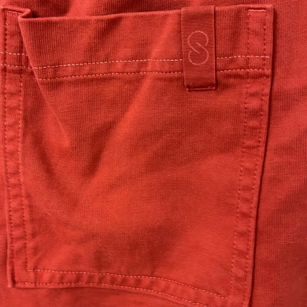 CALIA SIZE LARGE RUST SHORTS - Image 3