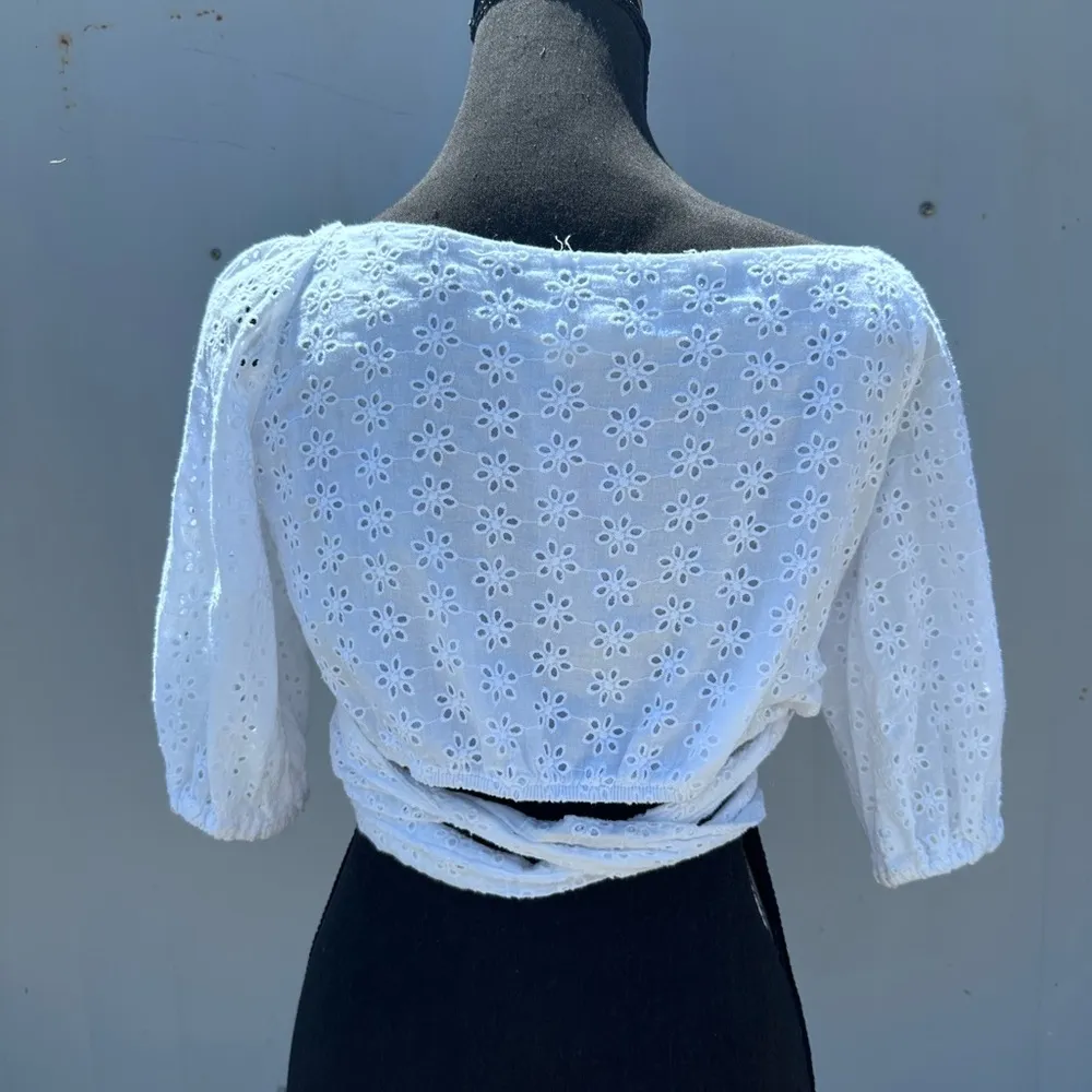 SABO SKIRT WOMENS White Eyelet Wrap Top SMALL - Image 2