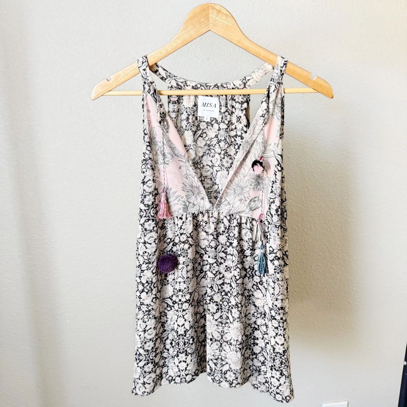 MISA Los Angeles Floral Print Sleeveless V Neck Tassels Top Size L - Image 5