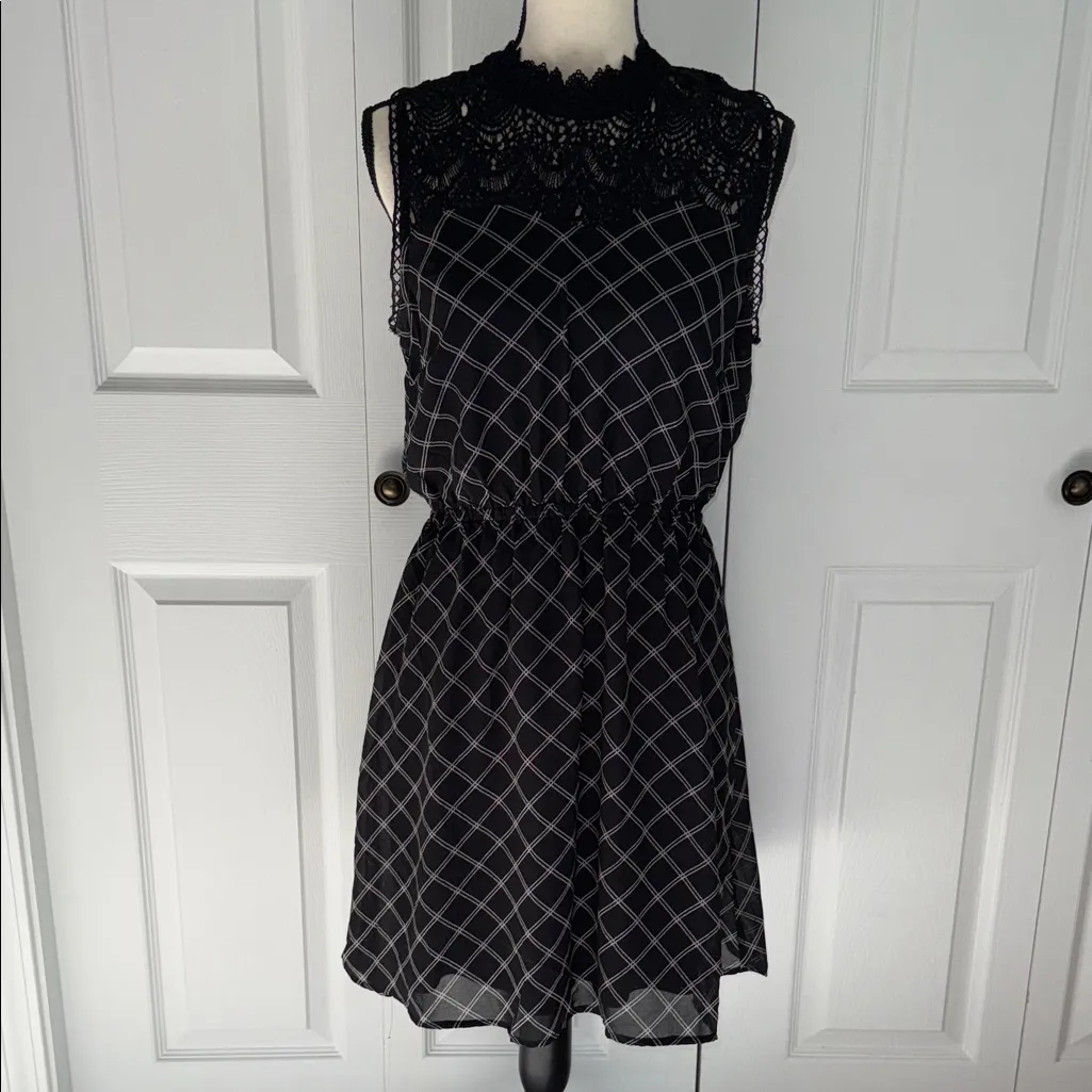 Maurices Black and White Grid sleeveless High neck Mini Dress‎ size Medium - Image 7
