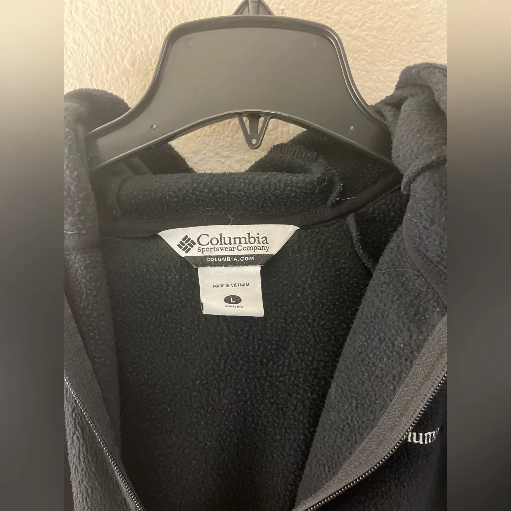 Woman’s Columbia fleece size large - Image 3