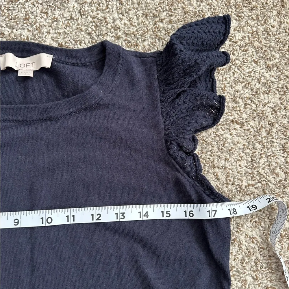 🦋 Loft Blue Sweater Cap Sleeve Flutter Sleeve Blouse Small Casual Spring - Image 5