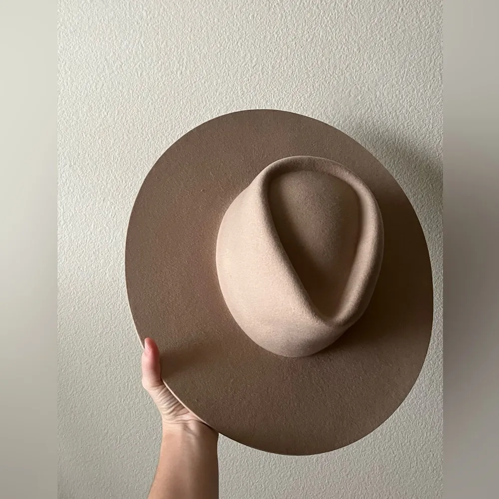 Gigi Pip Dakota Triangle Crown in cream - Image 4