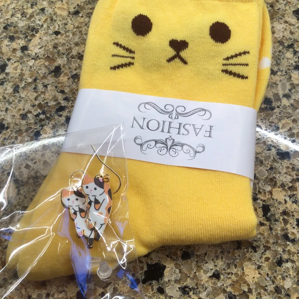 Womens Cat Socks and Matching Cat Earrings in yellow/ blk Yellow - Image 3