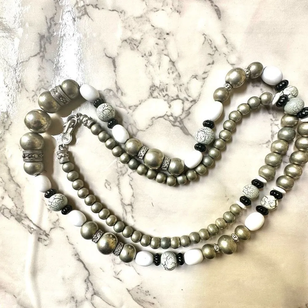 Liz Claiborne vintage long grey black necklace - Image 2