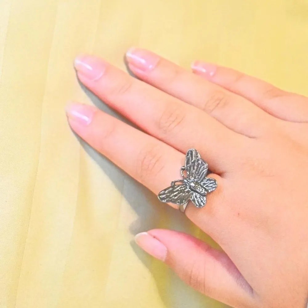 Gunmetal Moth Ring Gray Size 8 - Image 4