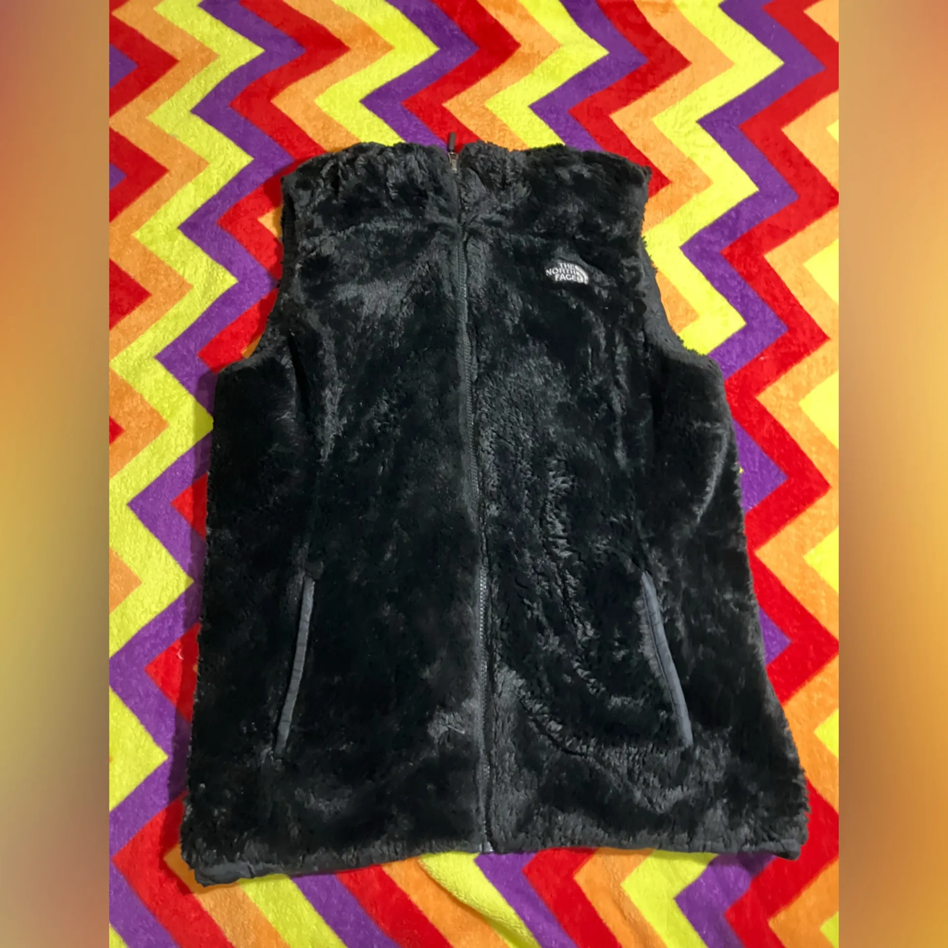 North Face black  Reversible Puffer Vest - Image 5