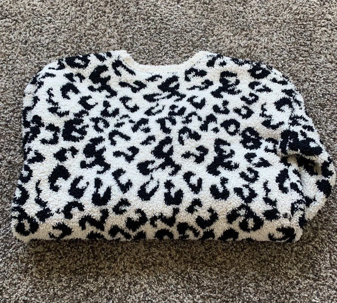 UGG Sweater - Image 3