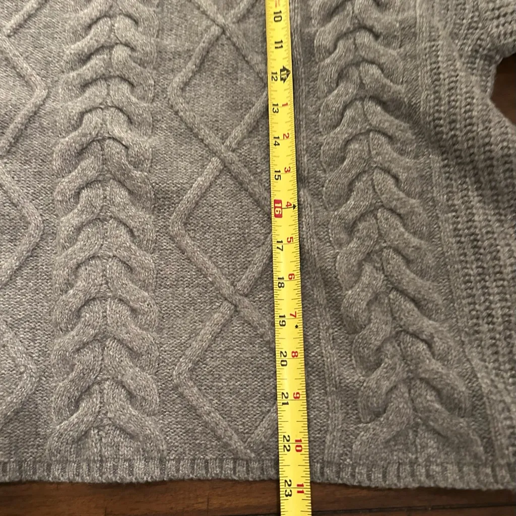 Old Navy SoSoft Cropped Mock-Neck Cable Sweater Medium Grey Size Large NEW - Image 7