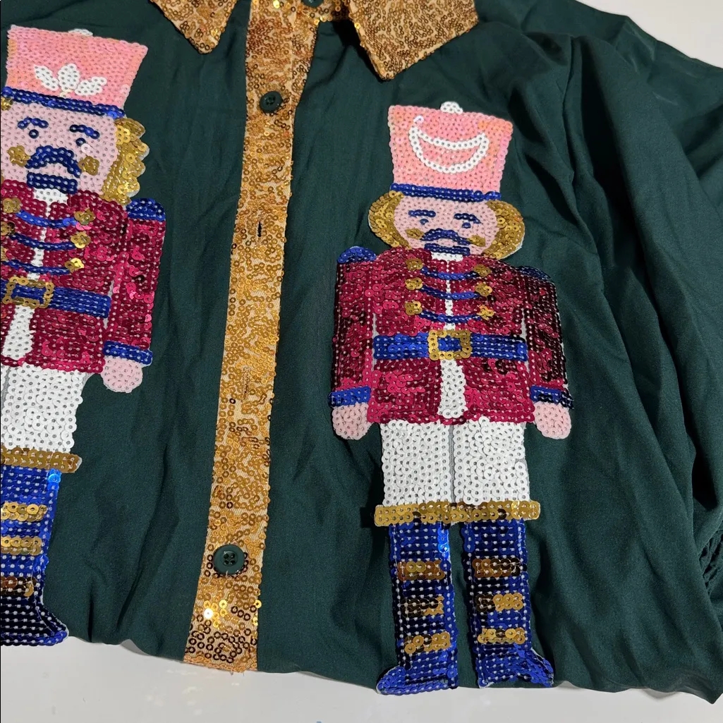 SHEIN Green Dress with Nutcracker Design and Gold Accents NWOT - Image 5