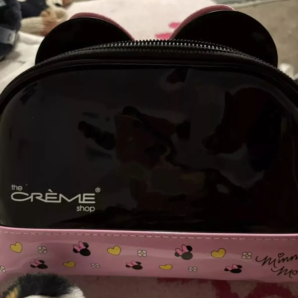 Minnie Mouse Pink and Black Crème Shop Makeup bag. Open to offers :) - Image 3
