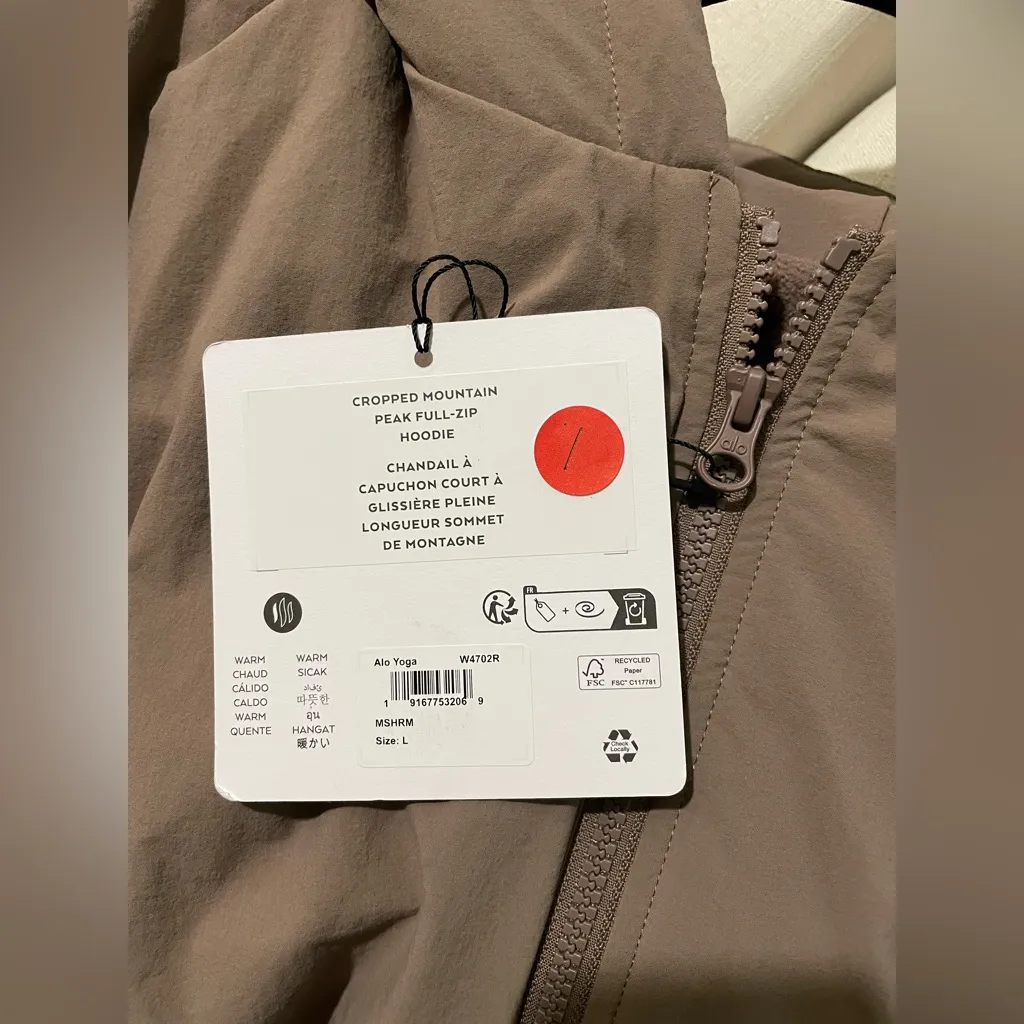 ALO Yoga NWT Cropped Mountain Peak Full Zip hoodie Jacket Mushroom Color Size L - Image 12