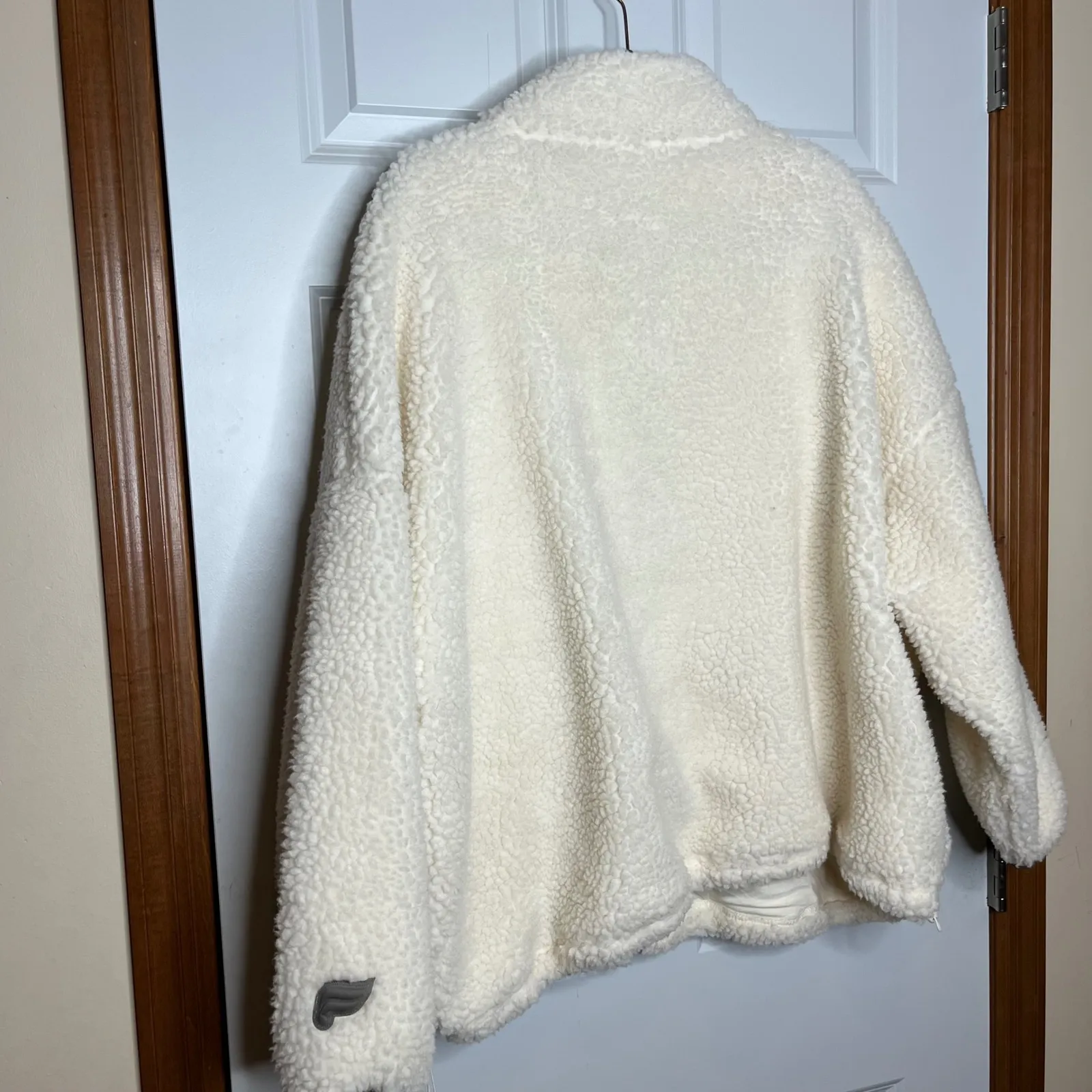 Fabletics Plus Size 1X Rylan Sherpa Jacket Ivory with Olive Pocket - Image 3