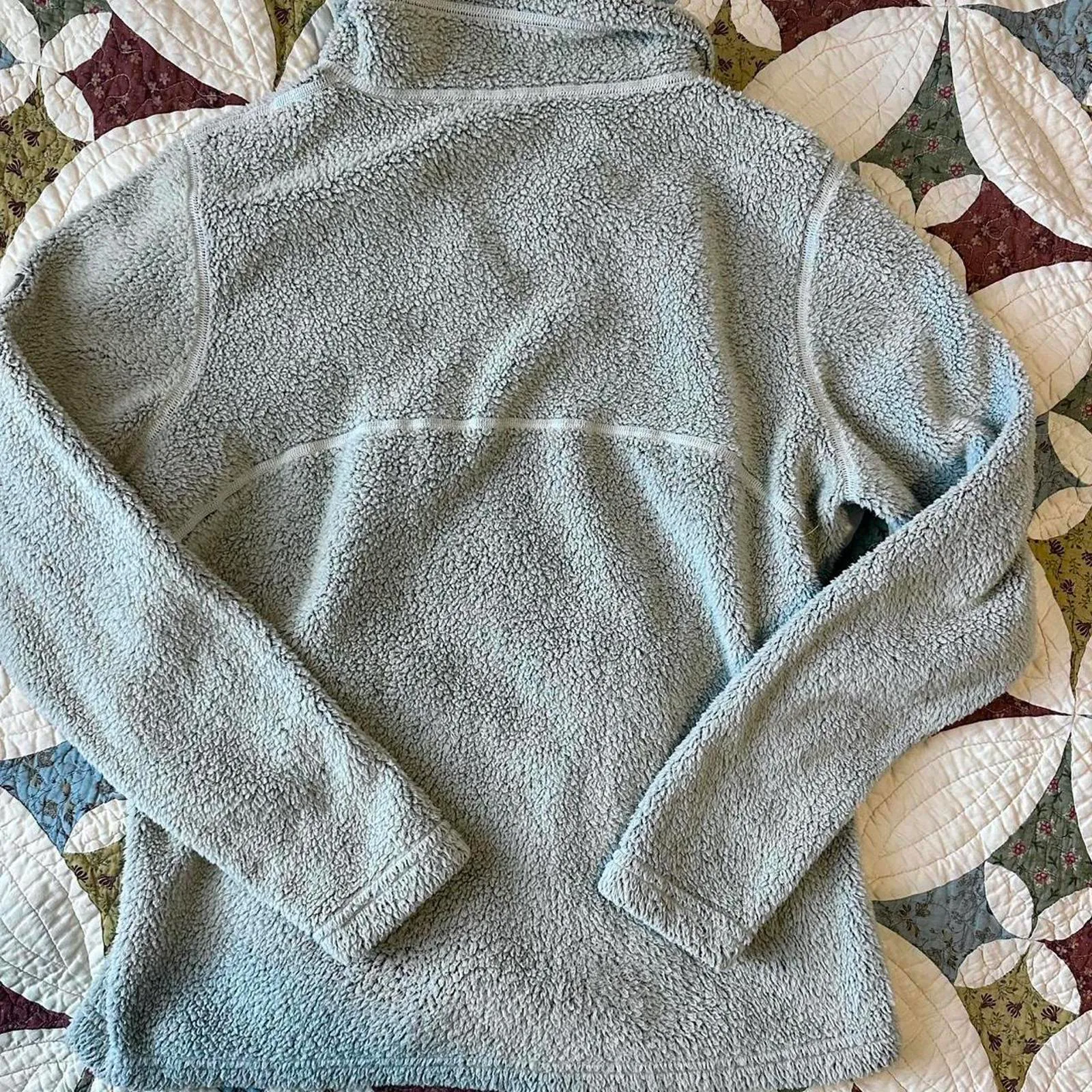 Kuhl women’s Avalon fleece quarter button gray Sherpa pullover - Image 3