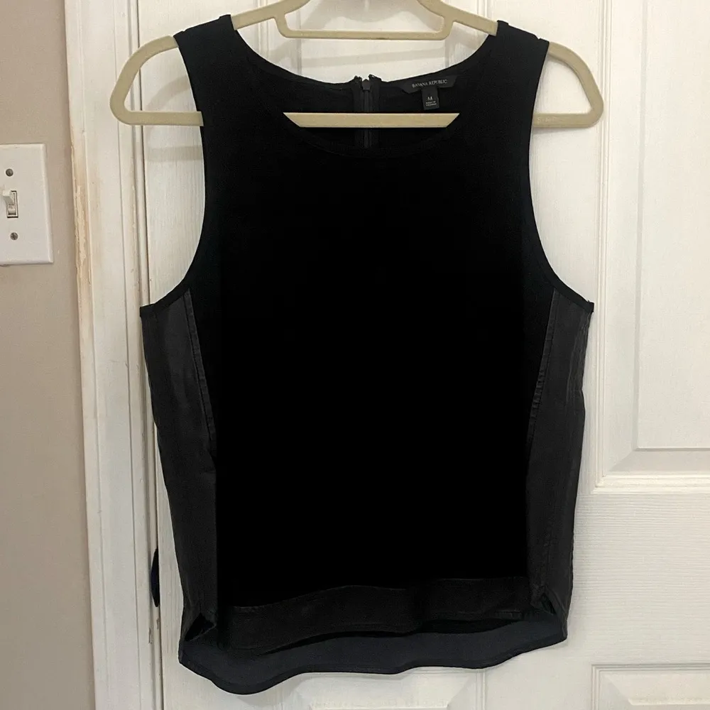 Banana Republic Faux Leather Piped Sleeveless Top in Black - Image 4