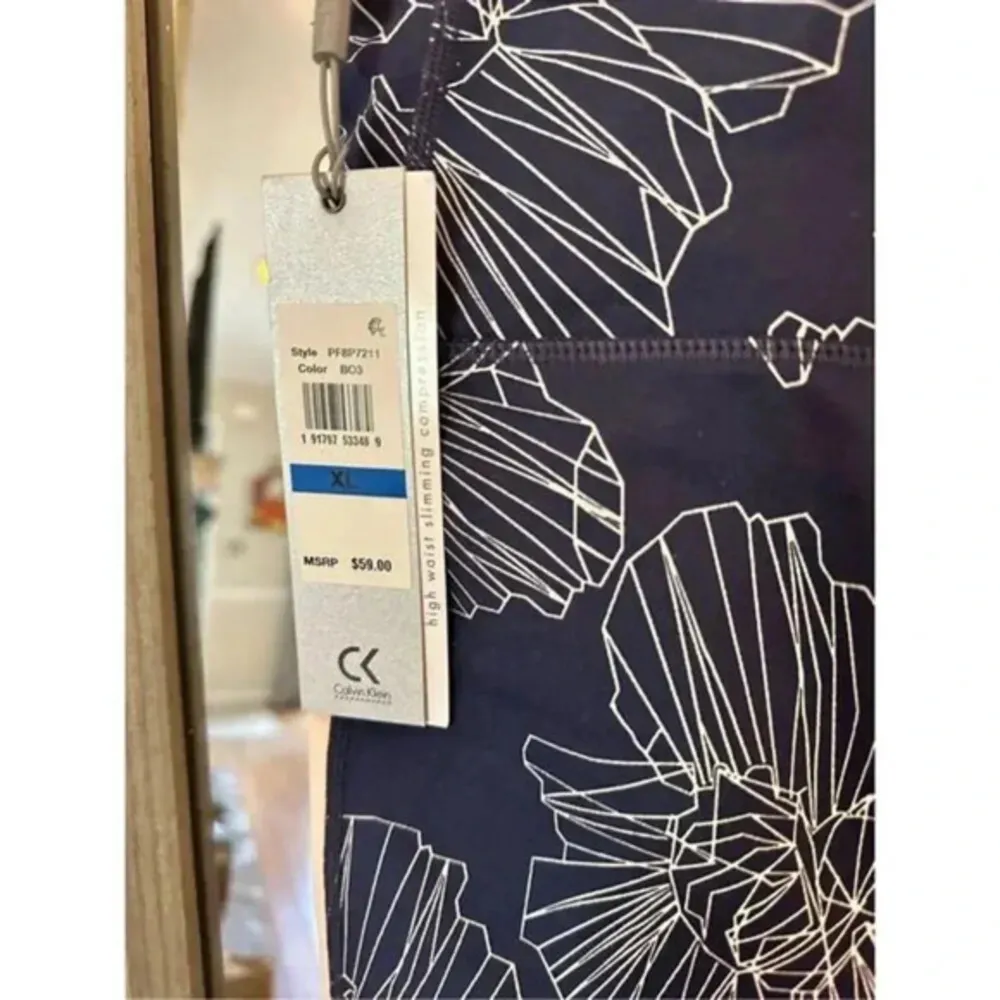 Calvin Klein High Waist Slimming Compression NWT Pants Size‎ XL - Image 5