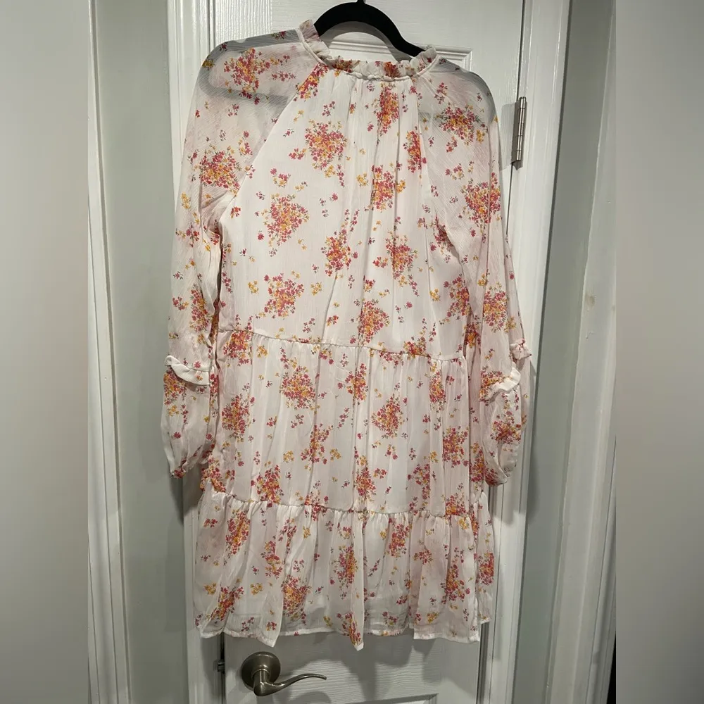 NWT Vince Camuto Size M White Floral Ruffle Flowy Long Sleeve Sheer Mini Dress - Image 10