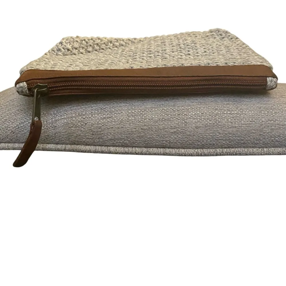 Darzzi womens light gray chunky yarn crochet bag clutch purse pouch leather trim - Image 3