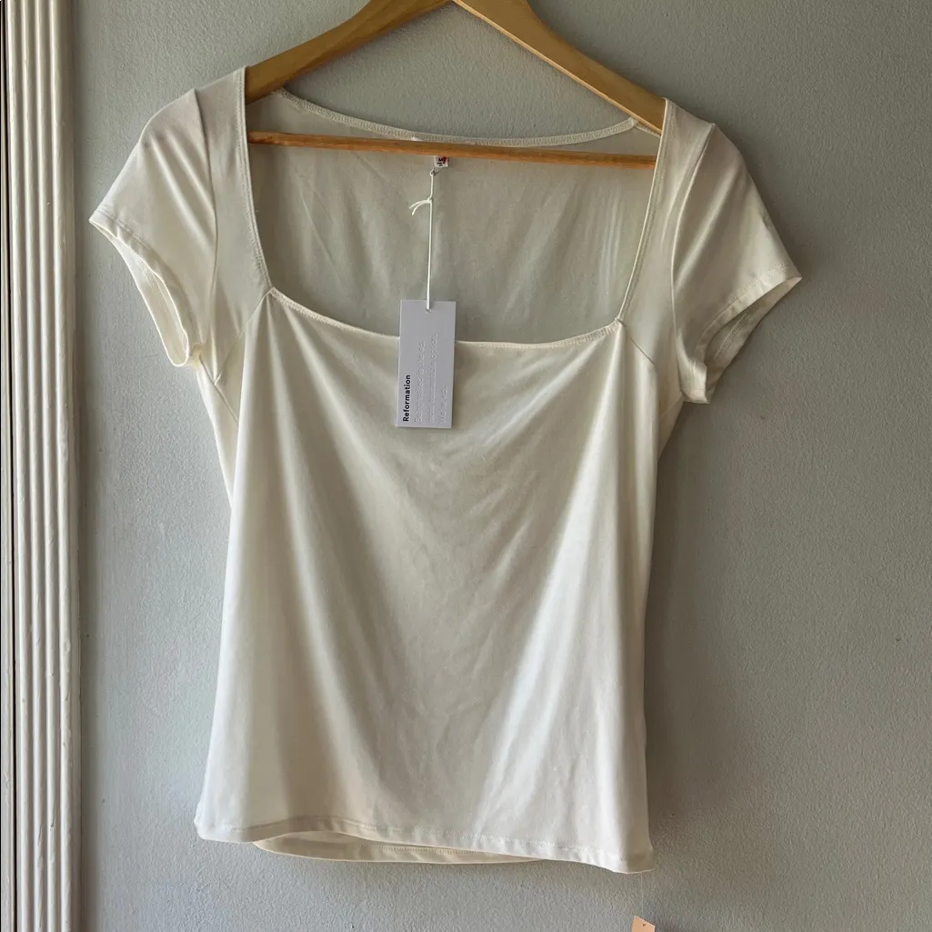 NWT•Reformation•Bardot Top in Latte•Sz M - Image 7