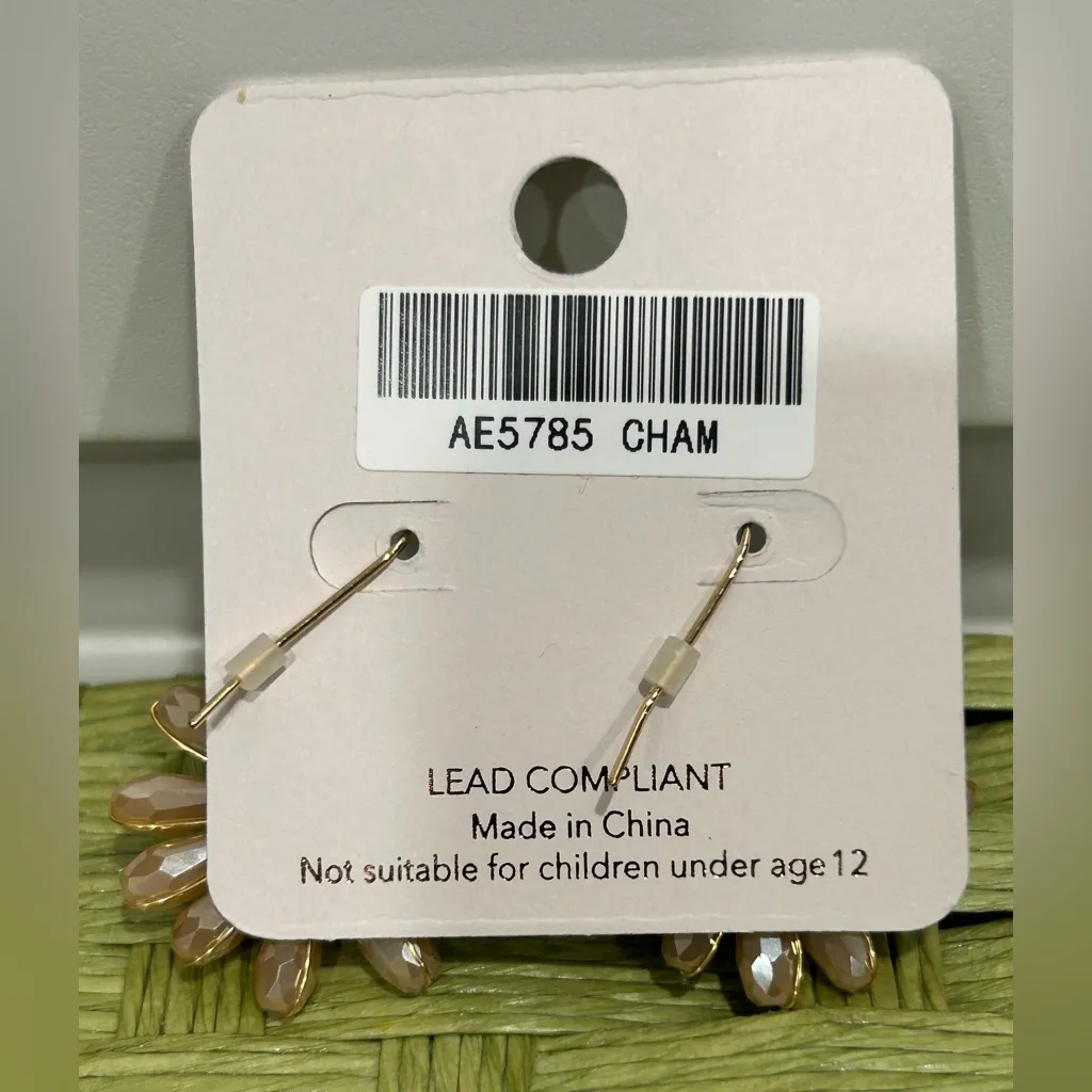 AV Flower Shape Bead Earrings NWT Tan - Image 2