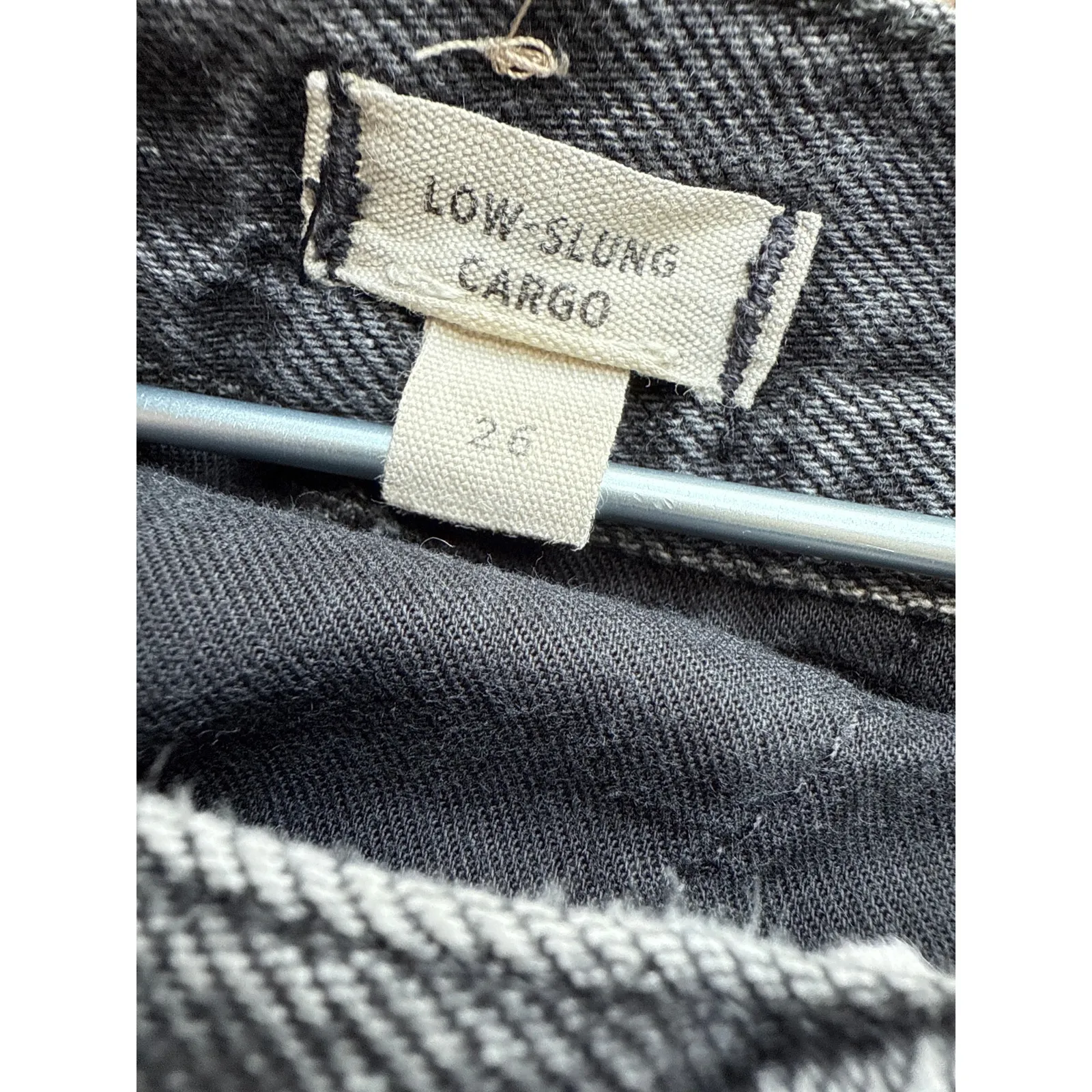 Madewell Low-Slung Straight Cargo Jeans in Ranney Wash Washed Black Size 26 - Image 6