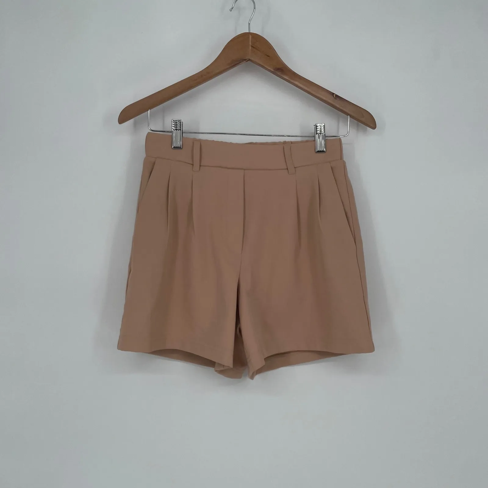 B2Cool Womens Tan Pleated Elastic Waist Shorts XS - Image 2