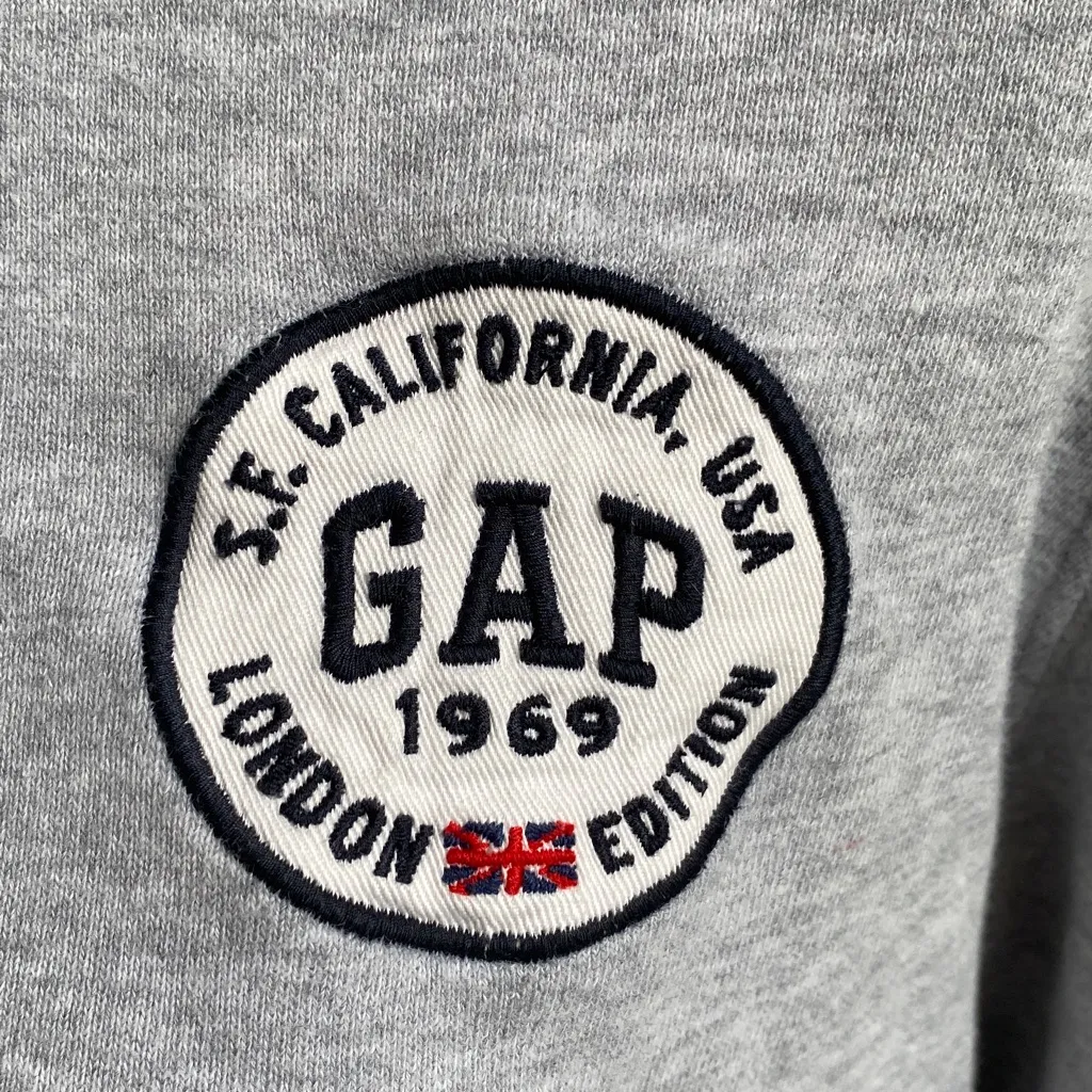 GAP London Edition Boxy 100% Cotton Hoodie Slight Crop - Image 3