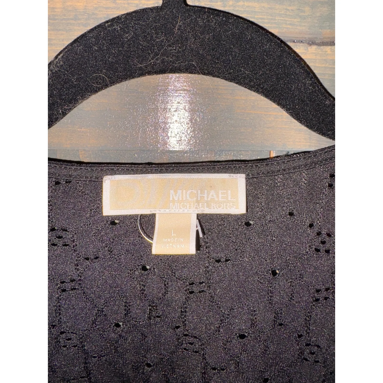 Michael‎ Kors Eyelet Top Ruffle Sleeve V-Neck Blouse Black Size L - Image 5