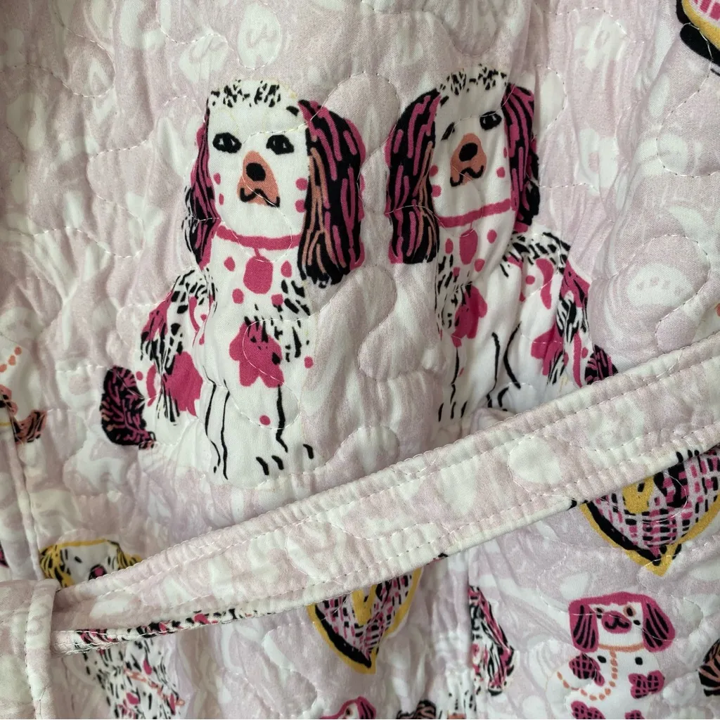Ida Mae Home Quilted Chinoiserie Pink White Dog Print Belted Robe size large - Image 7