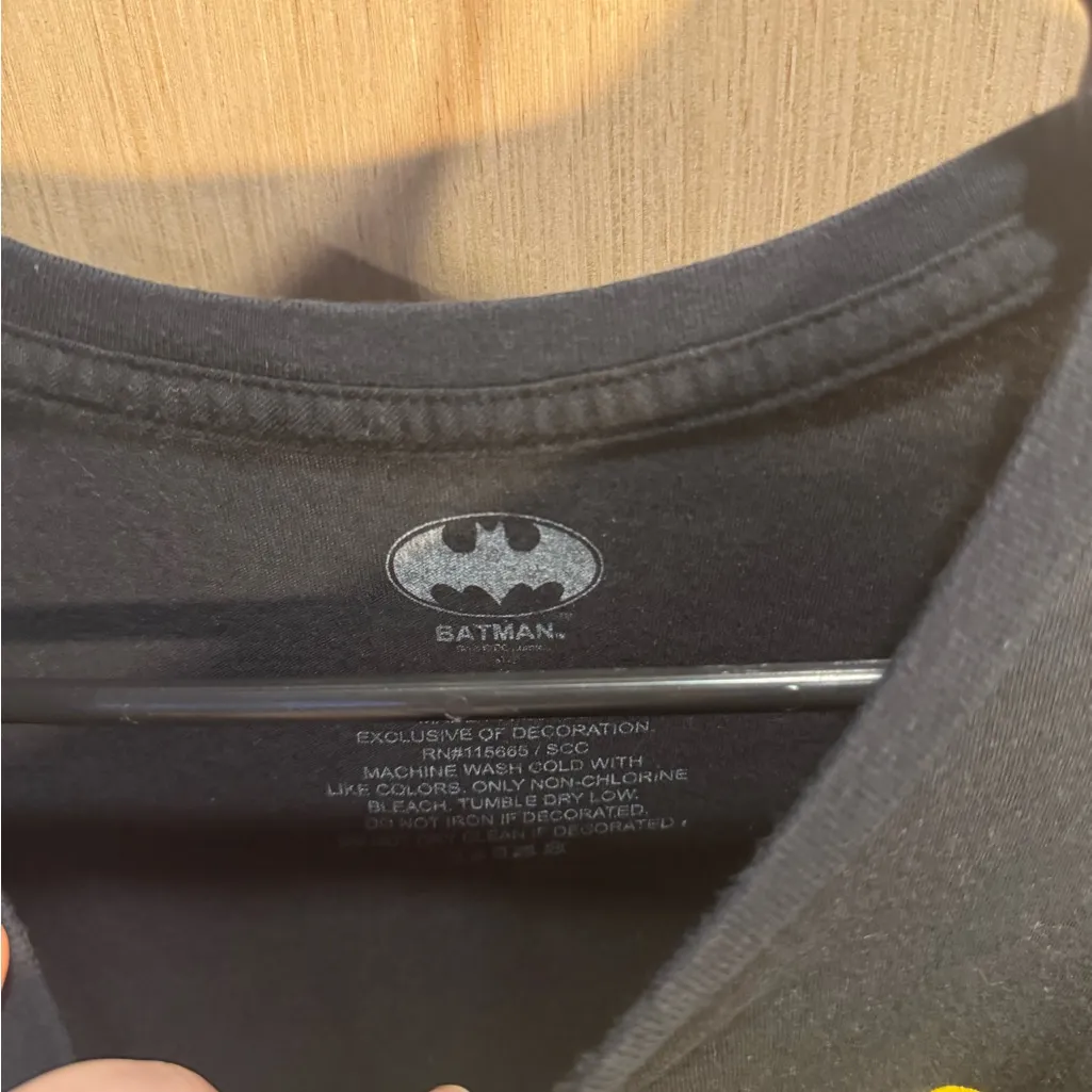 Women’s Batman Black Tee with Batman Logo Size XL - Image 2
