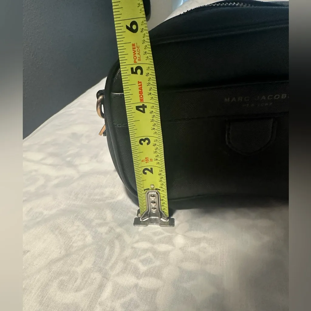 Marc Jacobs Elegant Black Crossbody Bag ( I LOST THE STRAP 🥲) - Image 11