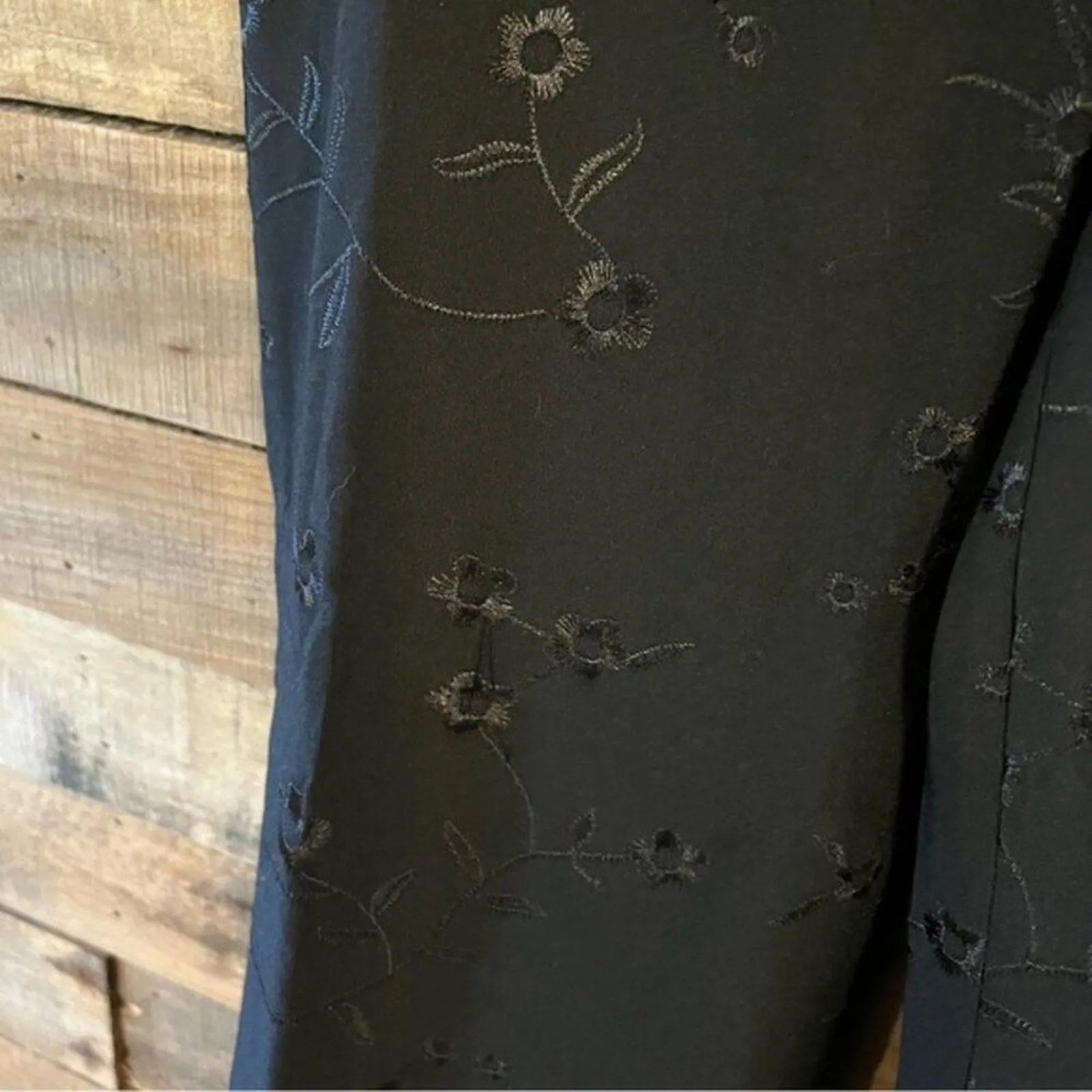 Versailles New York‎ Black Embroidered Floral Dress Pants Size 8 - Image 6