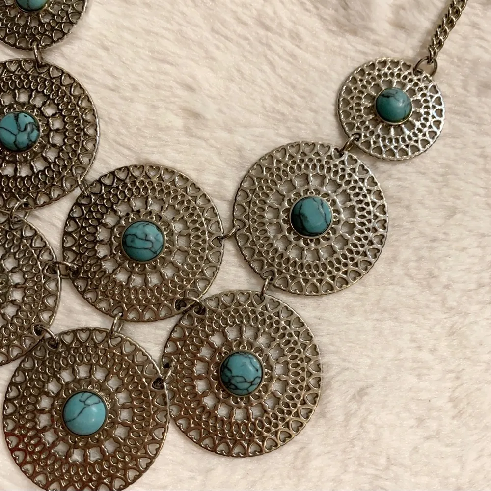 Turquoise & Silver Tone Mandala Statement Necklace Costume Jewelry Blue - Image 4