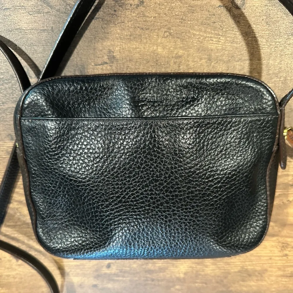 Fossil black crossbody purse with key accessory - Image 5