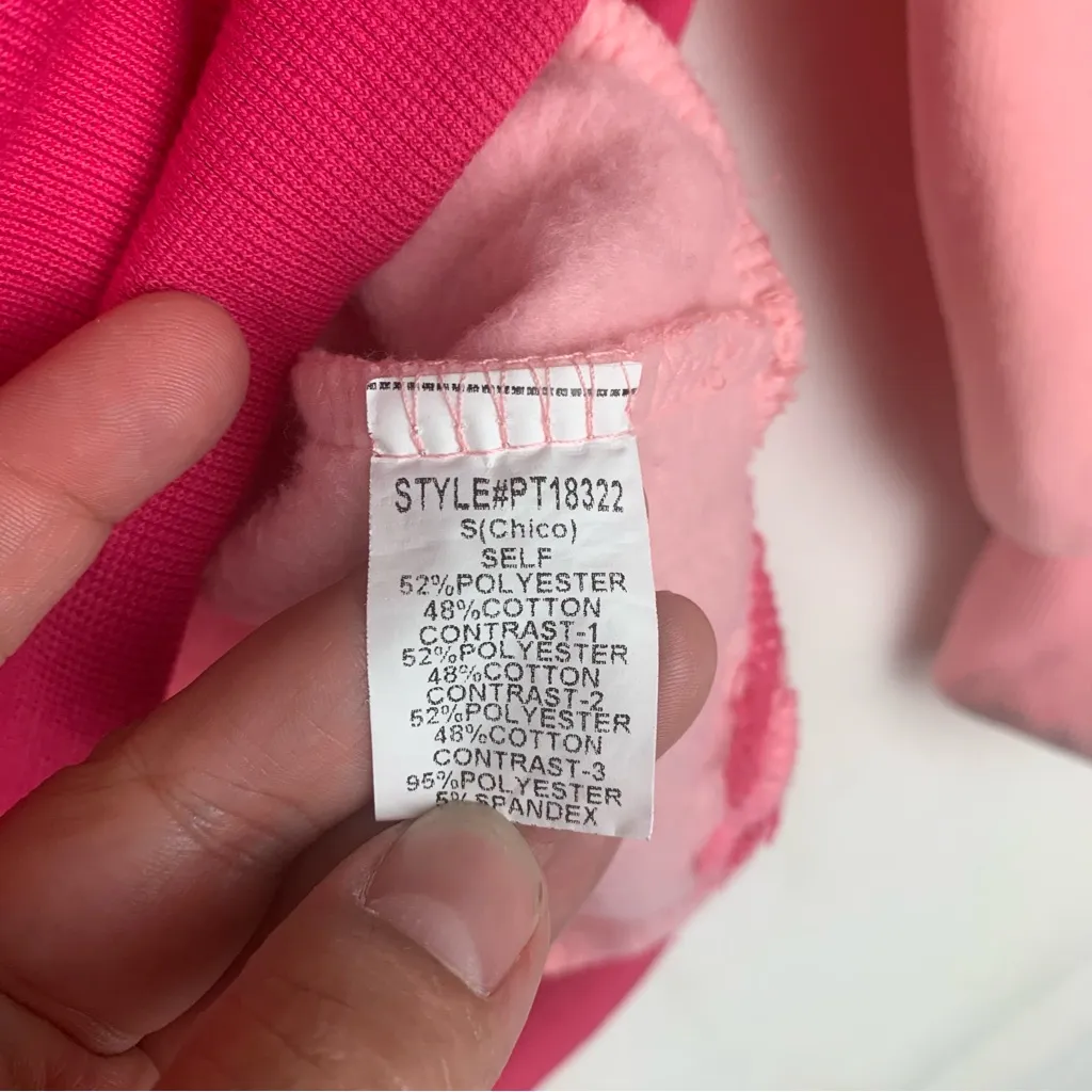 Papermoon size small pink multi tone flawed Fuchsia Pullover 1/4 button - Image 7