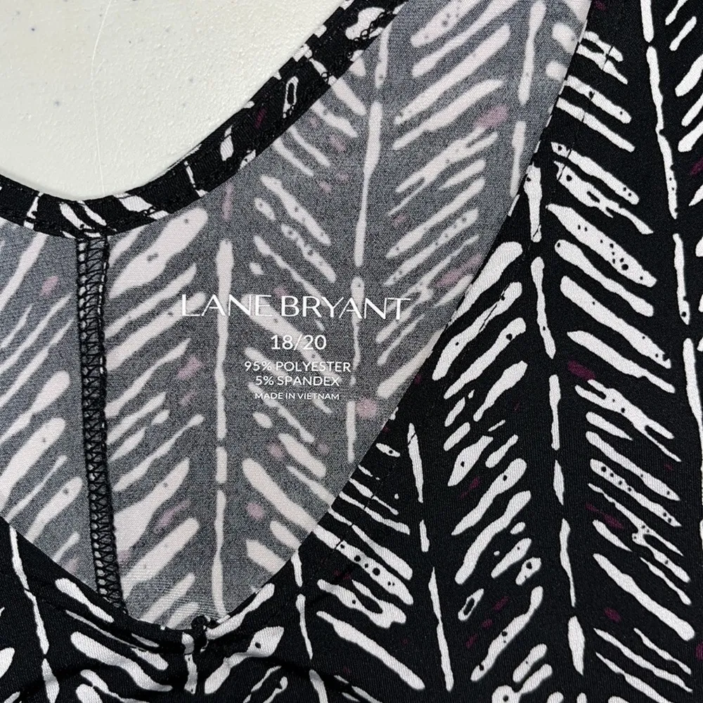 Lane Bryant Size 18/20 Black Printed Cold Shoulder Asymmetrical Hem Blouse Top - Image 5