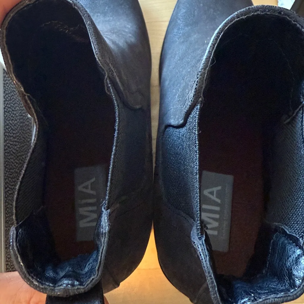 NWT Mia Suede Leather Chunky Block Heel Boots, 6.5 - Image 10