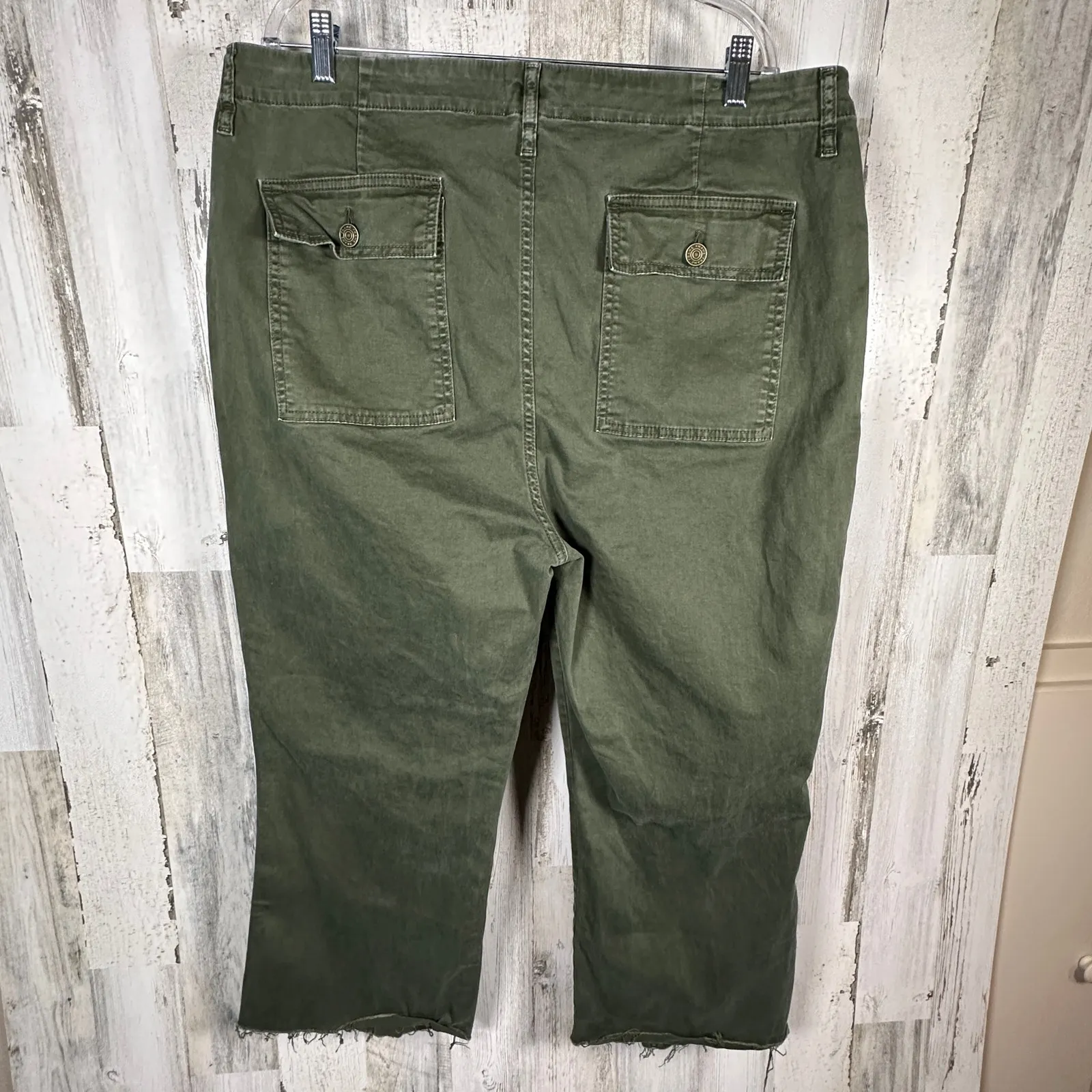 FRAME Wide Leg Button Fly Jeans – Olive Green – Size 34 – Pockets – MSRP $258 - Image 2