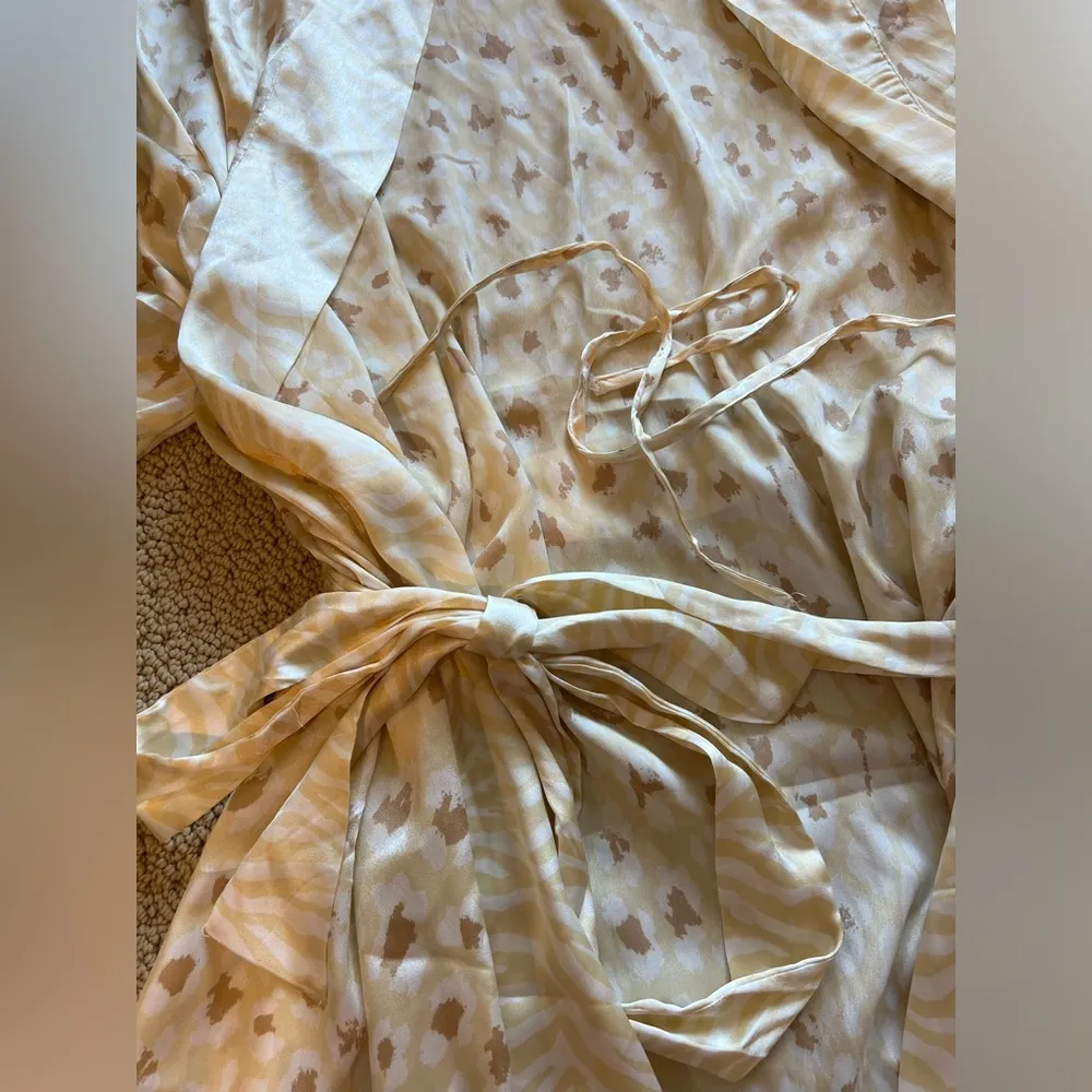 Show Me Your Mumu x Curateur The Harlow Robe, One Size, Animal Print, Neutral - Image 5