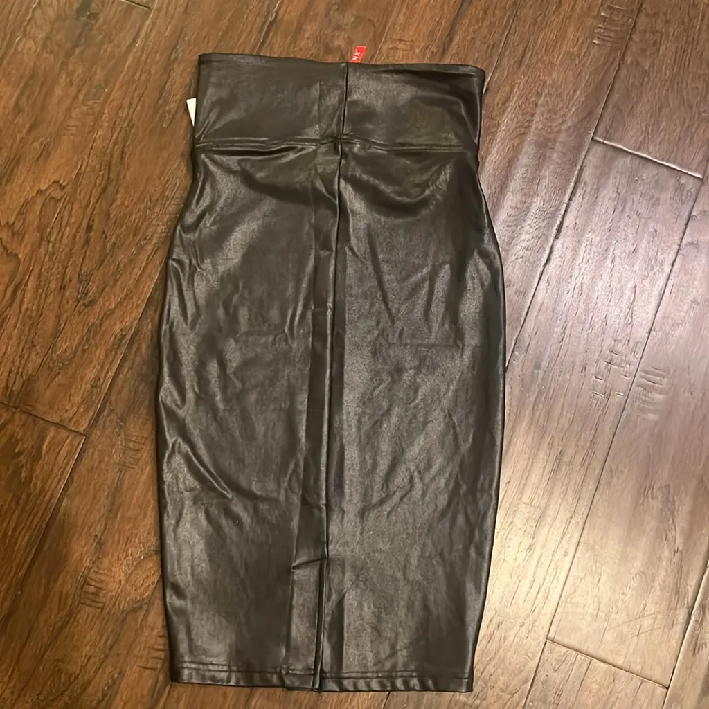 Spanx Faux Leather Pencil Skirt Black Pull On High Waist Elastic Waist Small NWT - Image 3